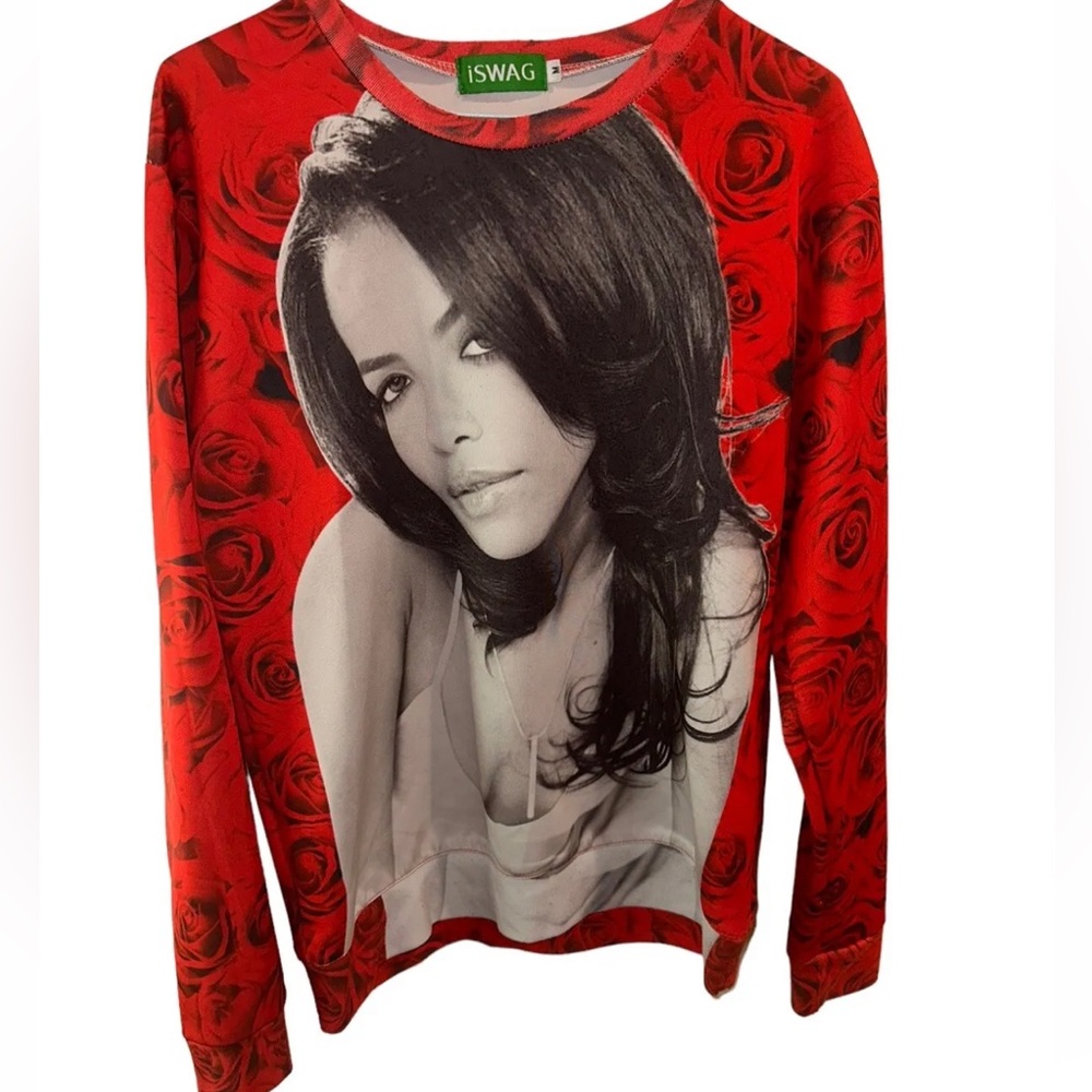 Iswag Long sleeve sweatshirt female with roses graphic size Men's medium